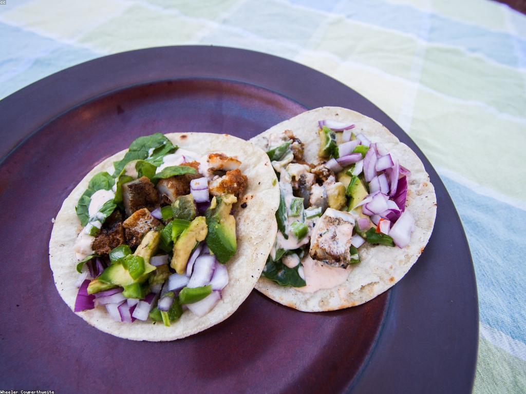 ម្ហូបត្រីឆាដែលមានរសជាតិឆ្ងាញ់